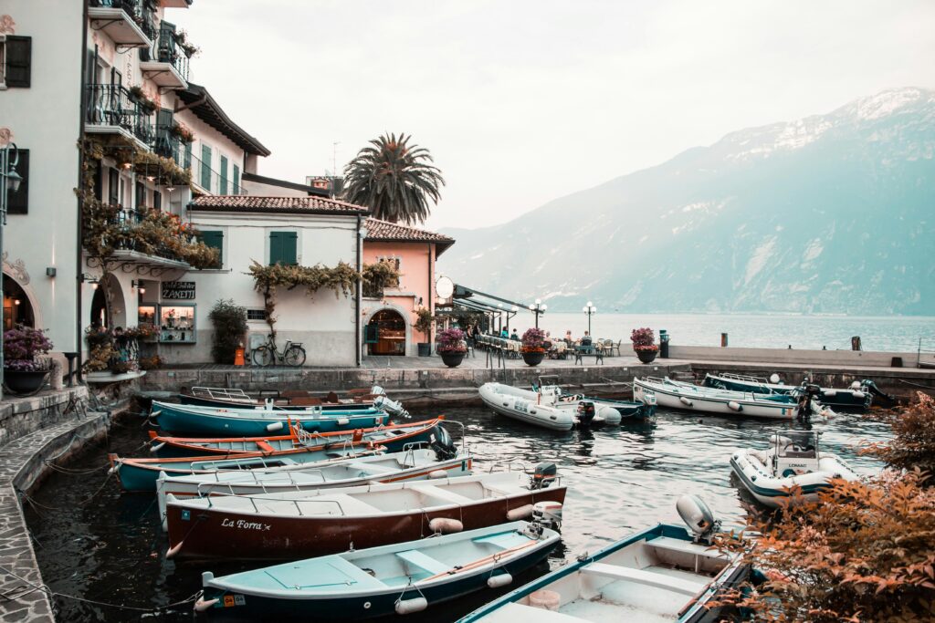 retreats for yoga and wellness in lake garda