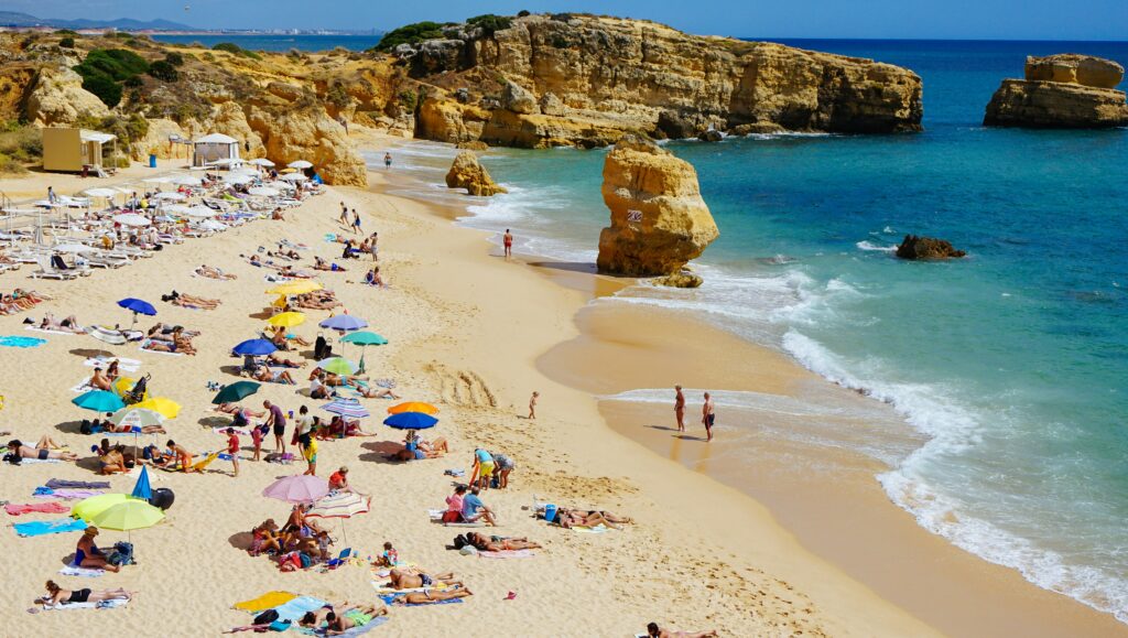 yoga retreats in algarve