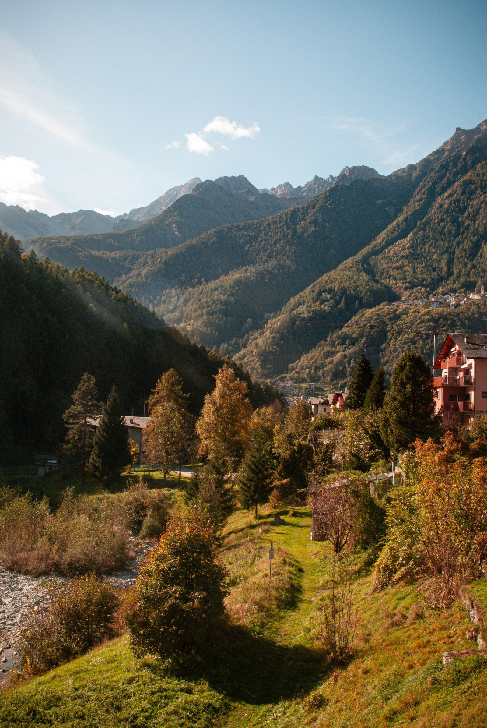 Mountain valley view in Lanzada, Italy, fitting the quiet and grounding mood of a retreat surrounded by fresh alpine scenery.