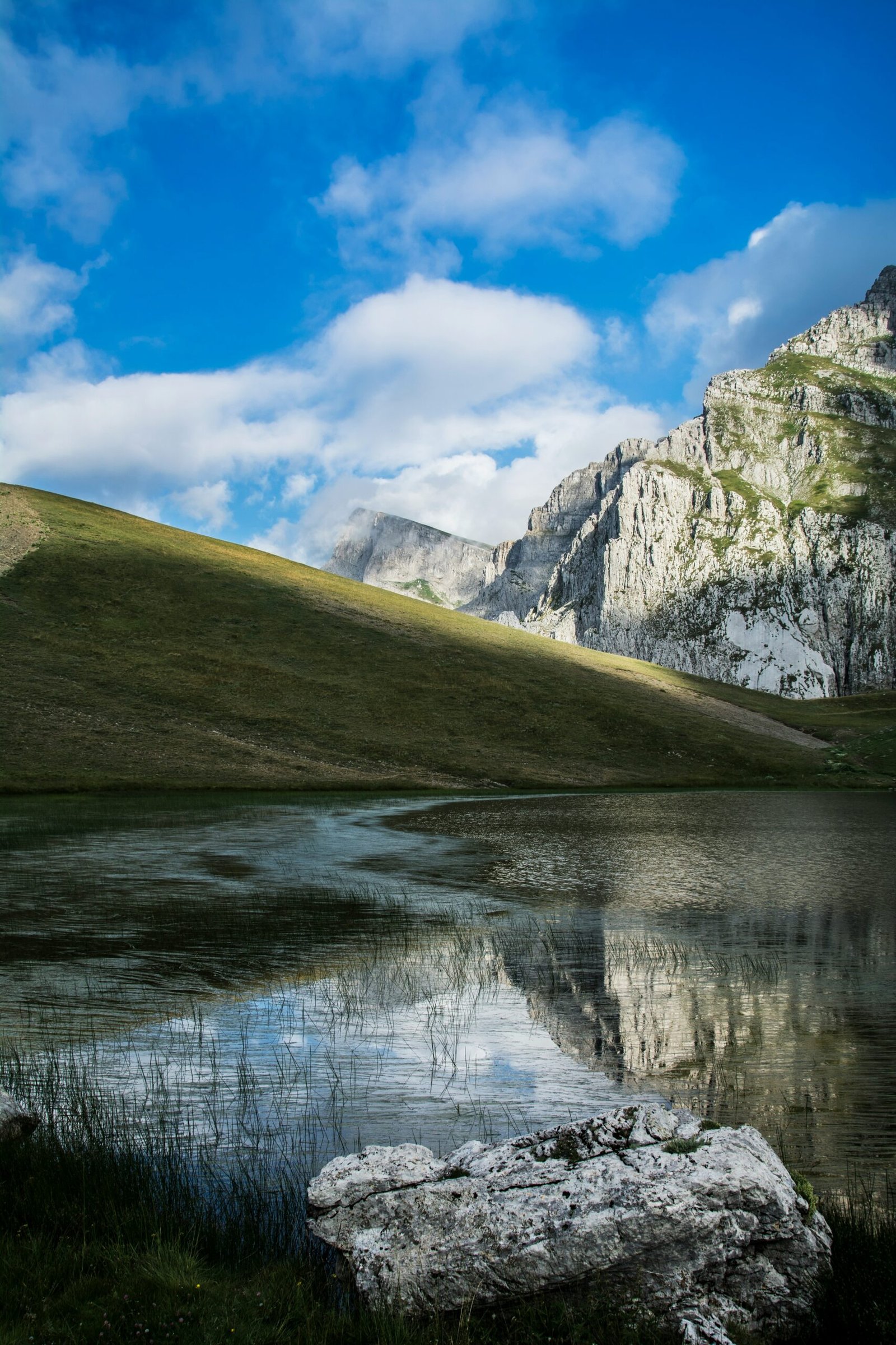 Mountain lake in the Epirus region of Greece, ideal for an immersive autumn retreat surrounded by highland scenery.