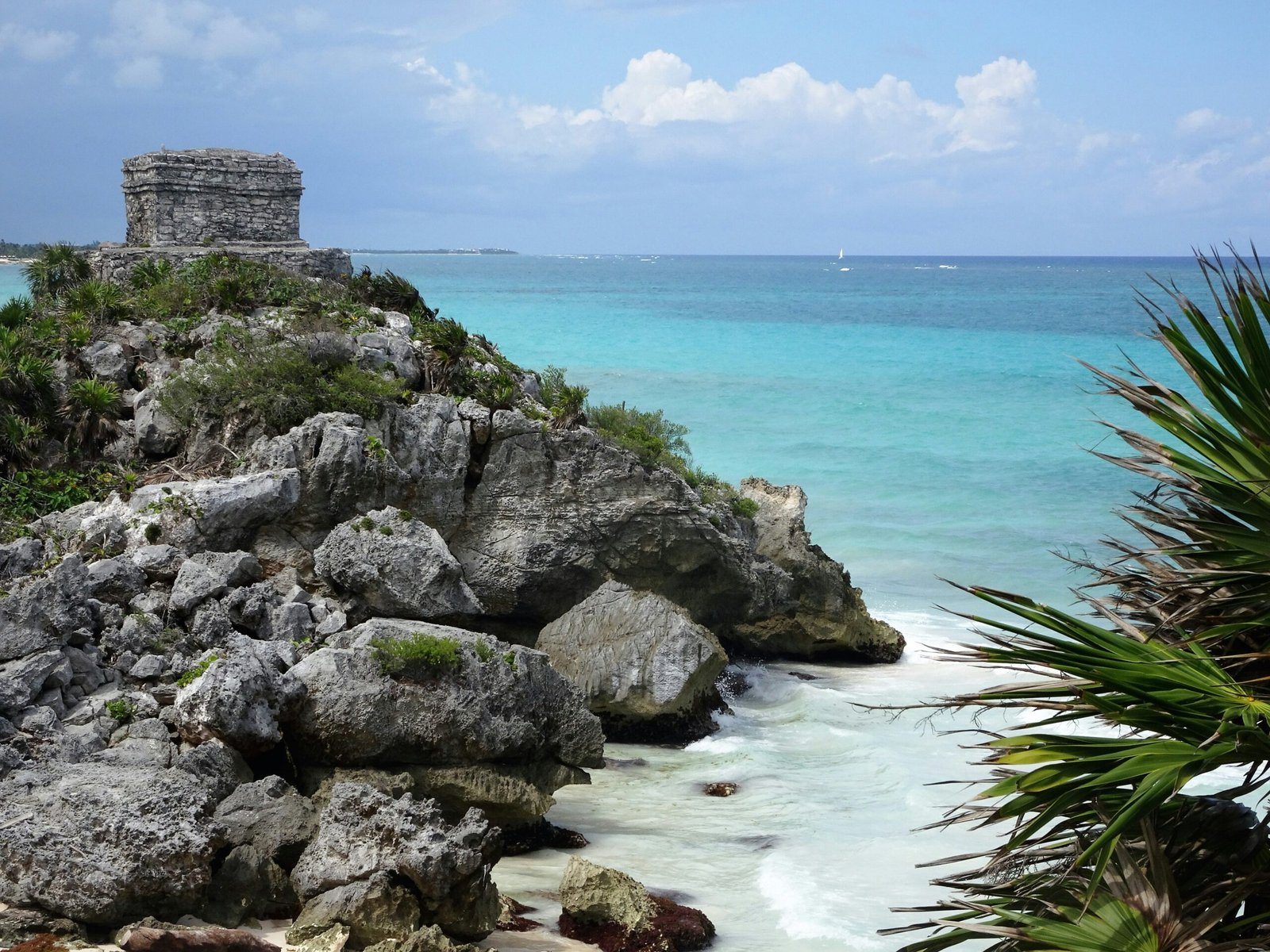 Tulum ruins above the Caribbean coast in Quintana Roo, Mexico