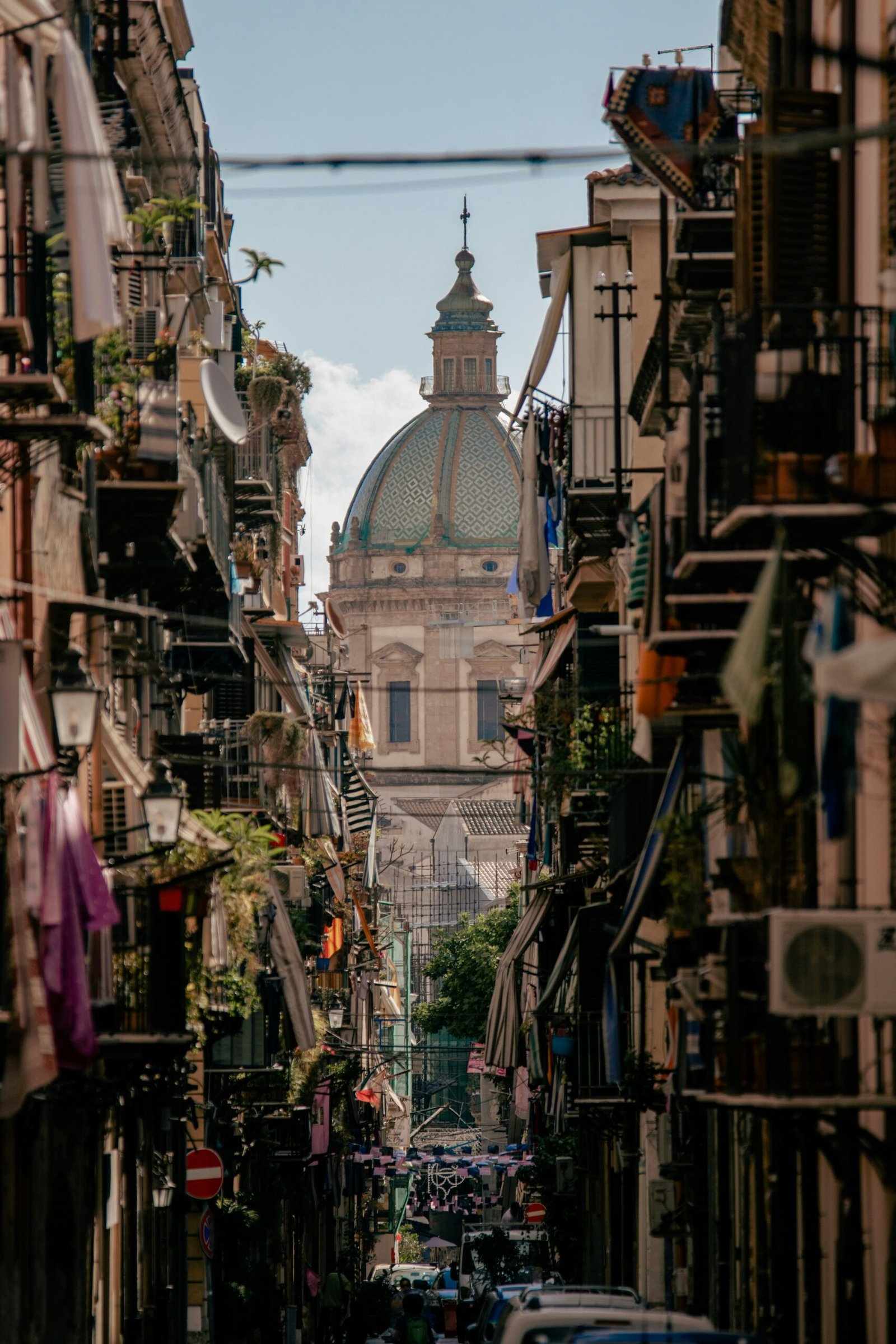 what to put o your luggage for a yoga retreat in italy